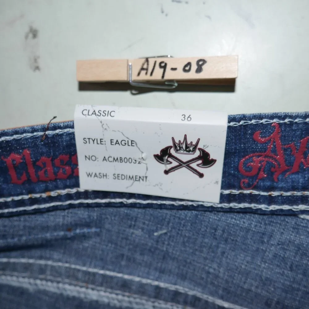 Axe and Crown Embroidered Jean Shorts Men's Size 36 Y2K Thick Stitch Jorts NWT